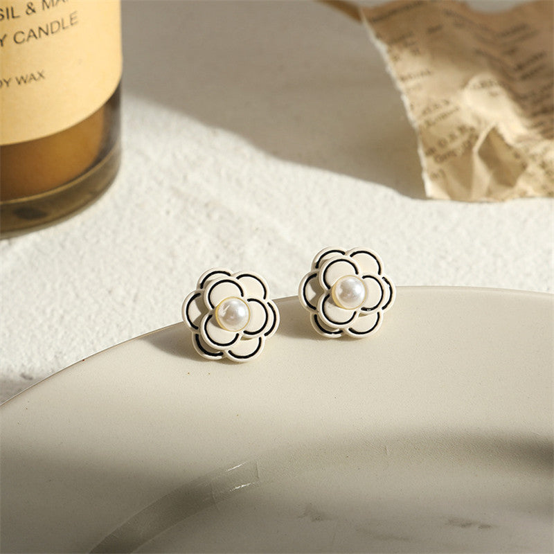 Light Yellow Flower Stud Earrings