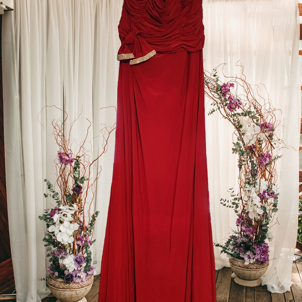 Jersey Sweetheart Gown Red