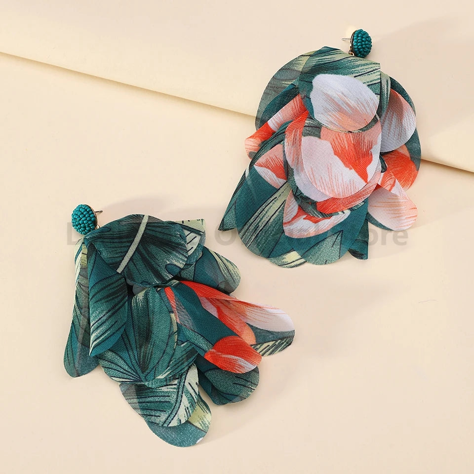 
                  
                    Bohemian Printed Flower Petal Dangling Earrings Green
                  
                