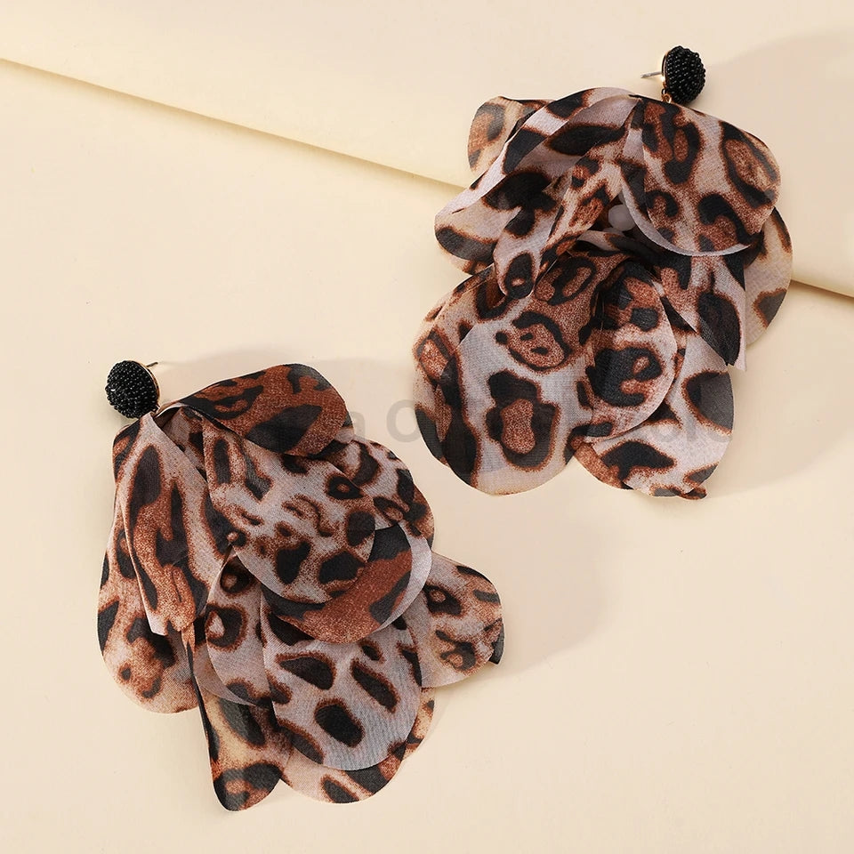 
                  
                    Bohemian Printed Flower Petal Dangling Earrings Leopard
                  
                