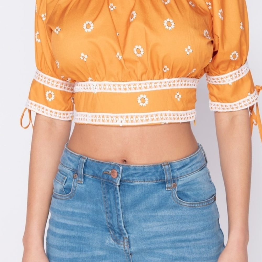 
                      
                        Daisy Floral Lace Trim Tie Up Detail Crop Top
                      
                    