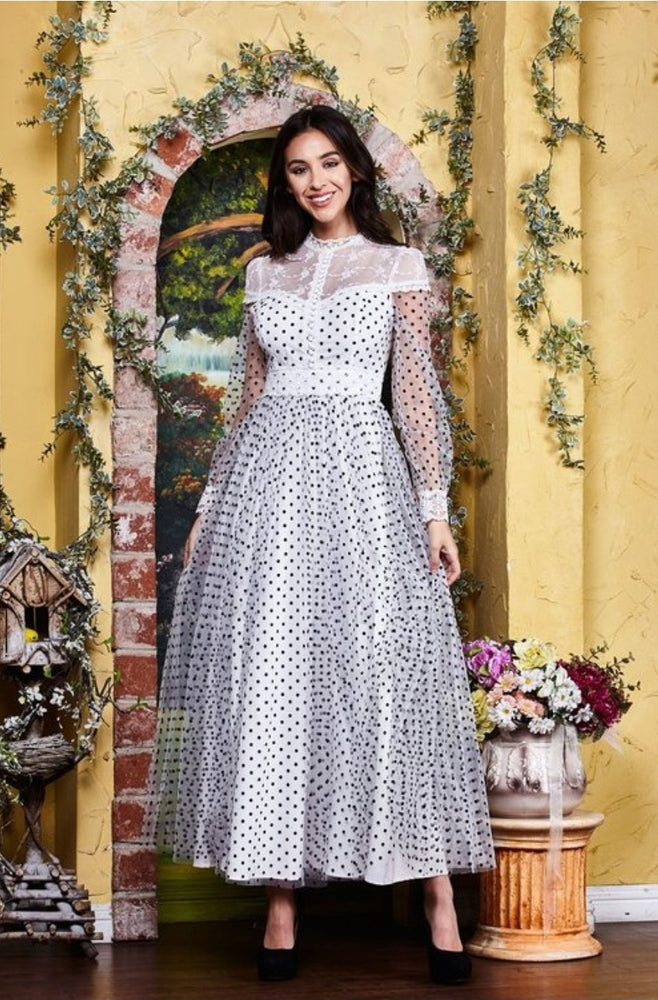 
                      
                        Shoulder Lace Detailed Polka Dot Maxi Dress
                      
                    